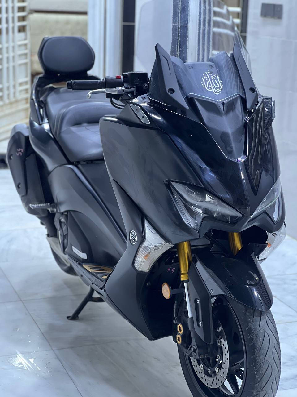 تي ماكس 2019Dx للبيع دراجه نضيفه ماشيه 20الف السعر 65دراجه كله شغال اي بي اس ومانع نزالغ وبيها ملاحضات قليله ***********
