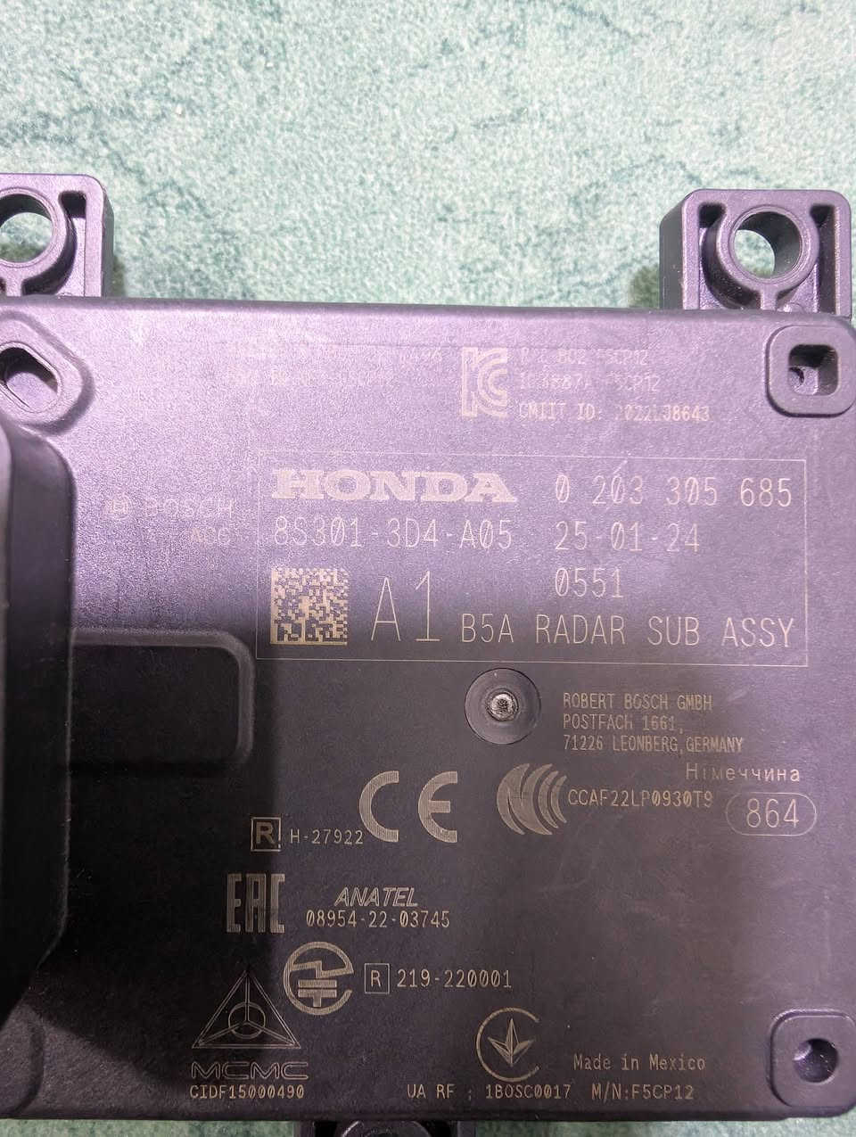 السلام عليكم 
رادارات امامي اصلي 
هوندا CR-V 
موديل 2023
السعر 250 الف
الاتصال بالرقم 
0786 552 7022
