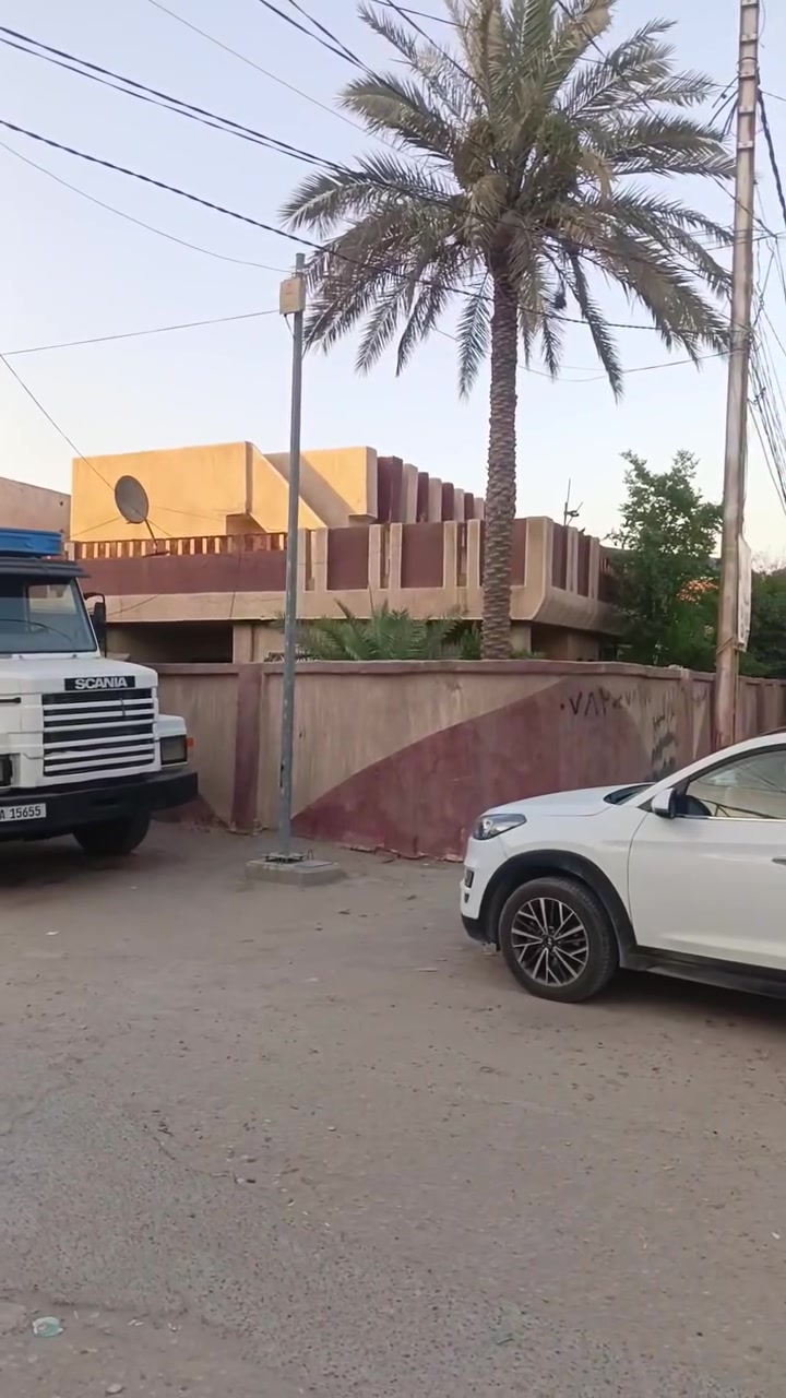فرصه استثماريه ،،،،،،،،

بيت طابو صرف للبيع ،،،،،،،،

المساحة / 554 متر ........

الموقع / الجمعيه..الشارع خلف اعدادية الجهاد للبنين ..مجاور مكتبة الخضراء

البيت طابقين ..ركن على شارعين ..شوارع عريضه

الموقع تجاري ..موقع مميز جدا يصلح ان يكون مول او محمع طبي او مركز تجاري او اي مشروع استثماري

للاستفسار اكثر / خاص ..او الاتصال بالرقام

***********
***********

او نتشرف بزيارتكم مكتبنا ( مكتب مدن للعقار )

الواقع في الاسكان شارع الطاقه مقابل متنزه الاسكان المركزي
