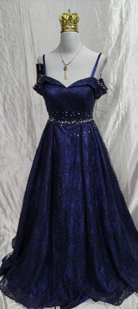 فستان جديد • قياس ٤٠ • توصيل كل المحافظات