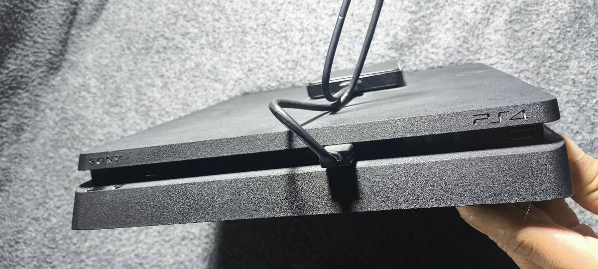 بلي 4مهكر نظام 9:00 يدات3 هارت خارجي 500كيكة داخلي 500كيكة شرط نظيف سعر 300الف قفل رقم الموبايل ***********
