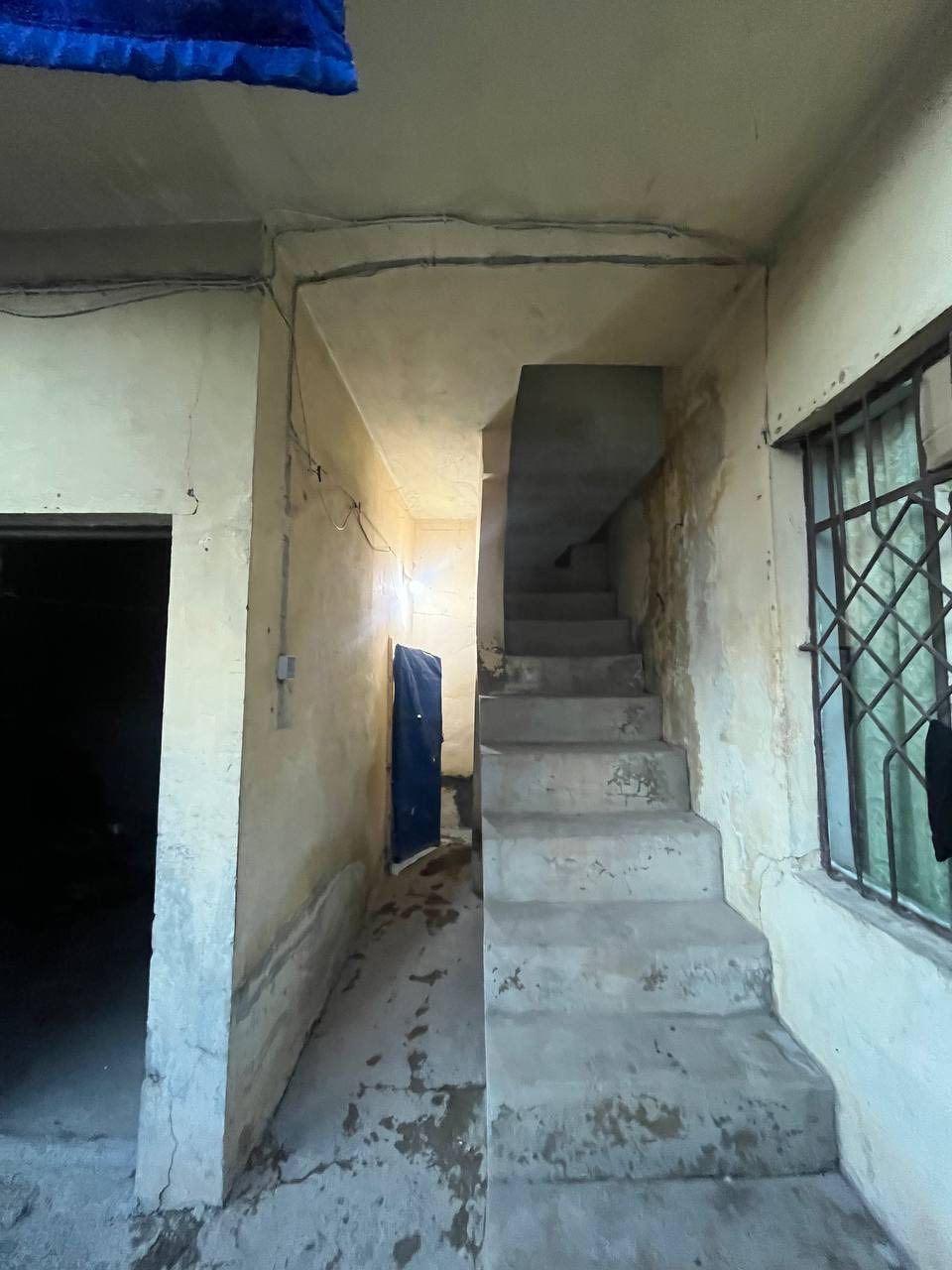 اعلان رقم  3 

دار للبيع حي البكر خلف جامع الرؤوف 

185م ( 20م✖️9.25م ) الدار حساب ارض 

💲السعر على تلغرام 
https://t.me/walidhamo
🏢 مكتب النجمة للعقار
📍 الموقع: بعويزة – قرب محطة السادة
📲 ***********
📲 ***********
