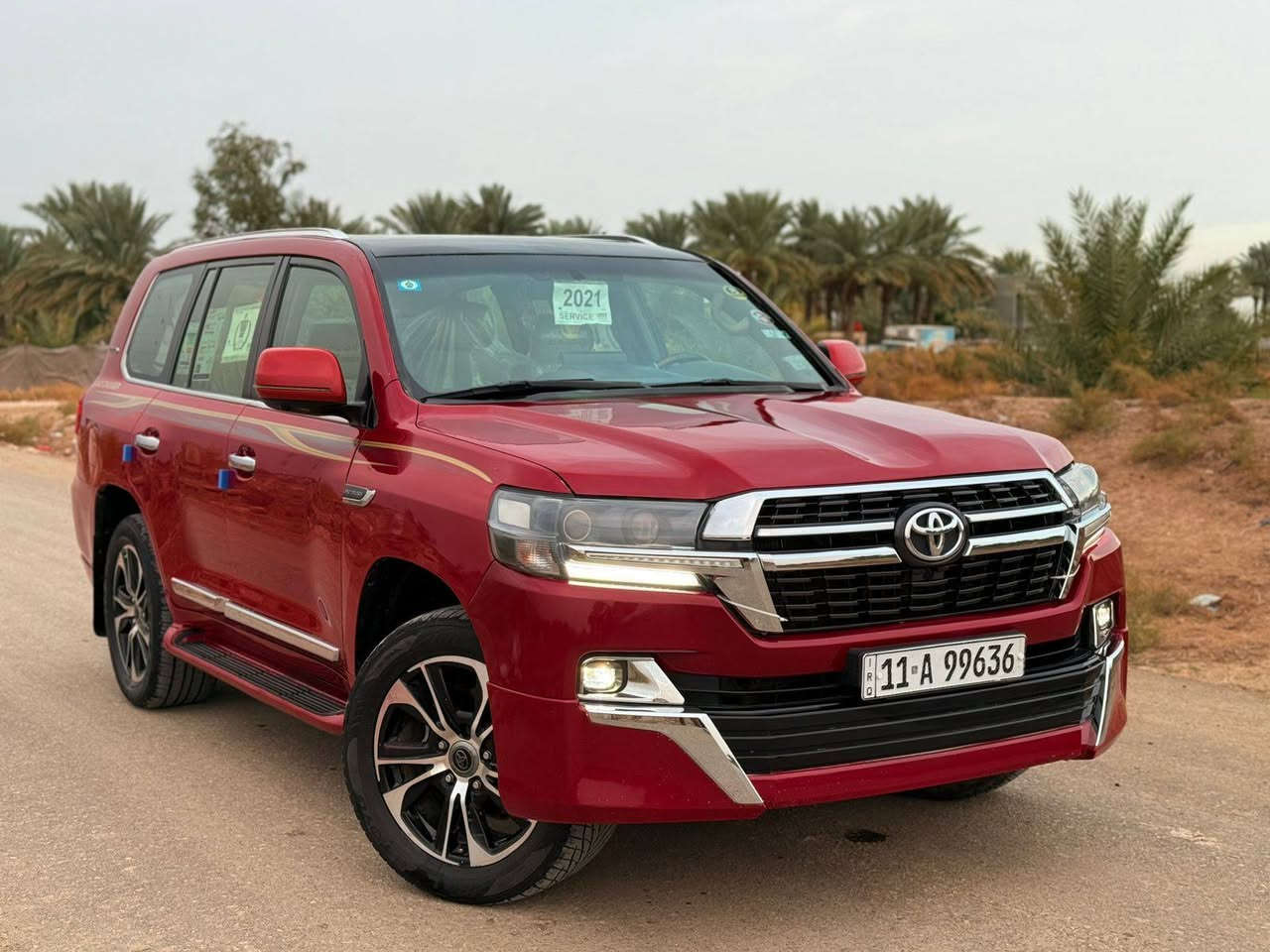 السلام عليكم للبيع تيوته لاندكروزر موديل 2009 محدثه 2021 داخل وخارج سياره رقم بغداد (بأسمي) هزه وسنويه جدد السياره مكينه جديده ٨ سلندر ٧راكب تبريد ٣قطع ثلج ويل كب كروم غرفه توني شاده بالباكيت كله ٢١ سياره فتحه مري شفط حساسات شاشه جبيره ٤ كامرات دواره كشنات كهرباء وجلد سياره بريم اصل (ماشيه 160الف) حقيقي السياره بيه تجيه بصيطه كلش ومصبوغه عام سعرها 218 وبيه مجال هذا رقمي *********** مكاني بابل الحله بيع فقط بدون مراوس
