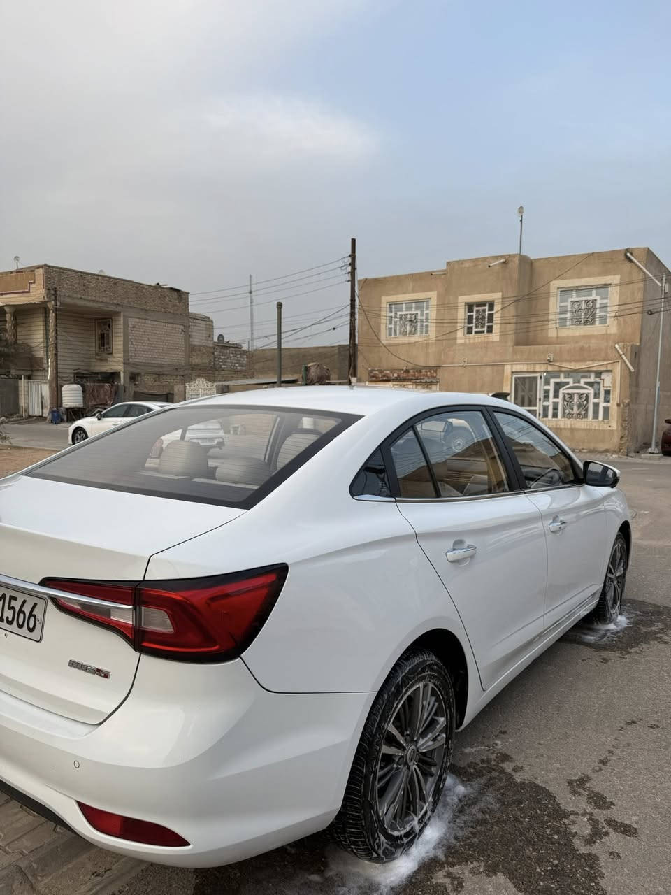 السلام عليكم 
MG2023كفاله عامه فول  مواصفات 
4 كامرات
سايد بريك بصمه
كشنات تدفئه تبريد 2 كهرباء
داخل بيجي
تبريد قطعتين
لايت زنون اصل
فتحه سقف
تحكم جهتين
كامره 360
كروس سرعه
بصمه ابواب وتشغيل
اعلى فئه بل ام جي 5
بعد هواي مواصفات بيها
السعر 105 بيه مجال بسيط
***********
