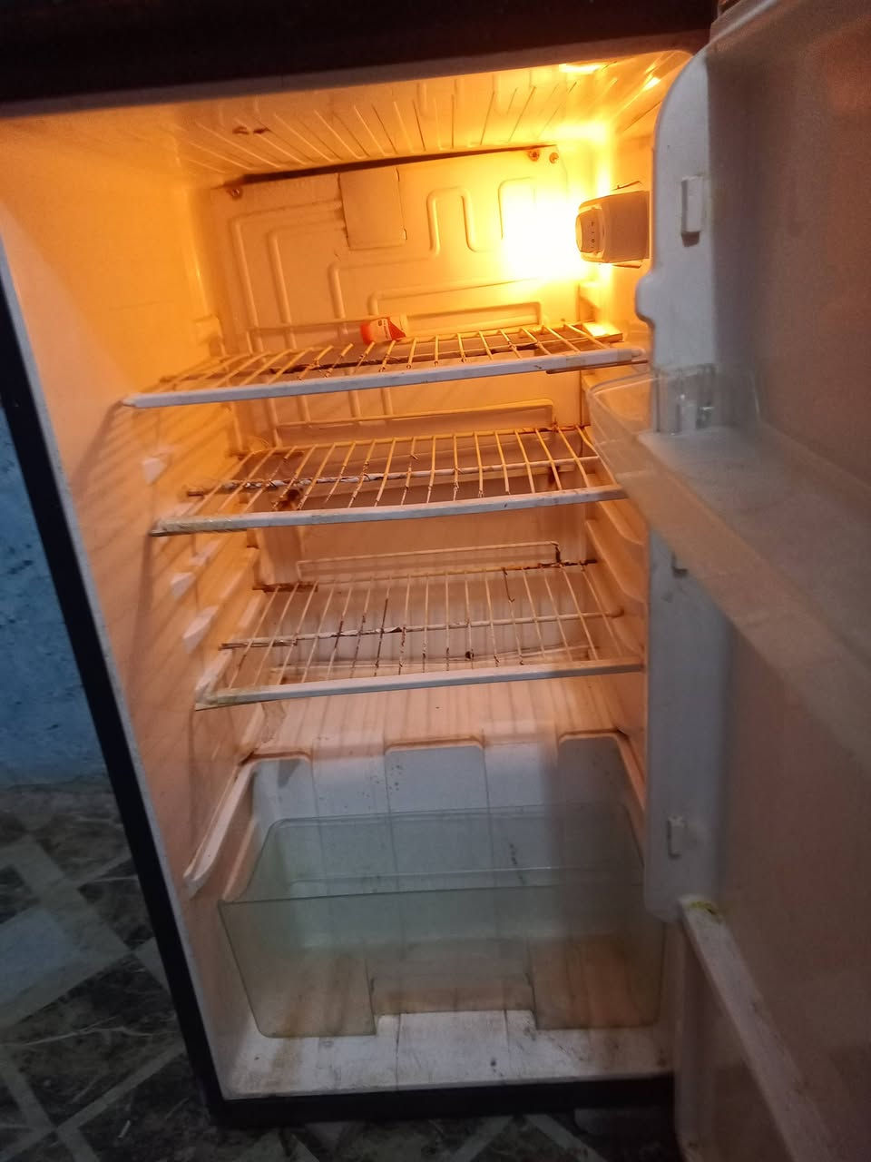 ثلاجه لبيع سعره 100 حجمه 14 مكانه نجف شارع جامعت الكفيل


**إذا كنت صاحب هذا الإعلان وتريد حذفه لأي سبب، رجاءا أرسل رسالة إلى الدعم الفني**