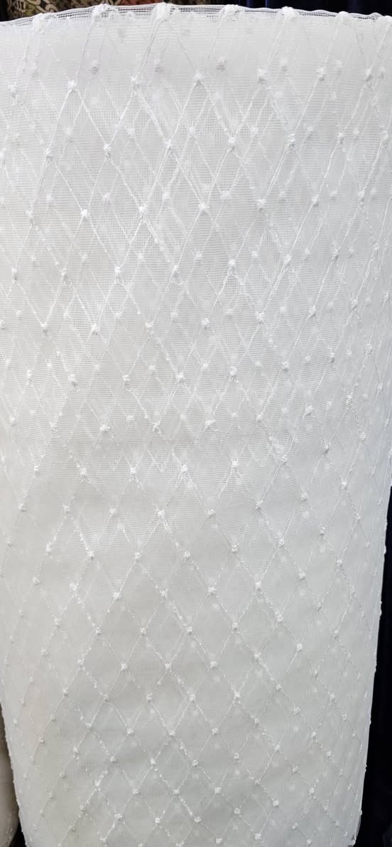 تول تركي ستائر 
العرض 3 امتار 
موصل حي النور قرب لحوم الزعيم داخل الفرع 
واتساب.***********
