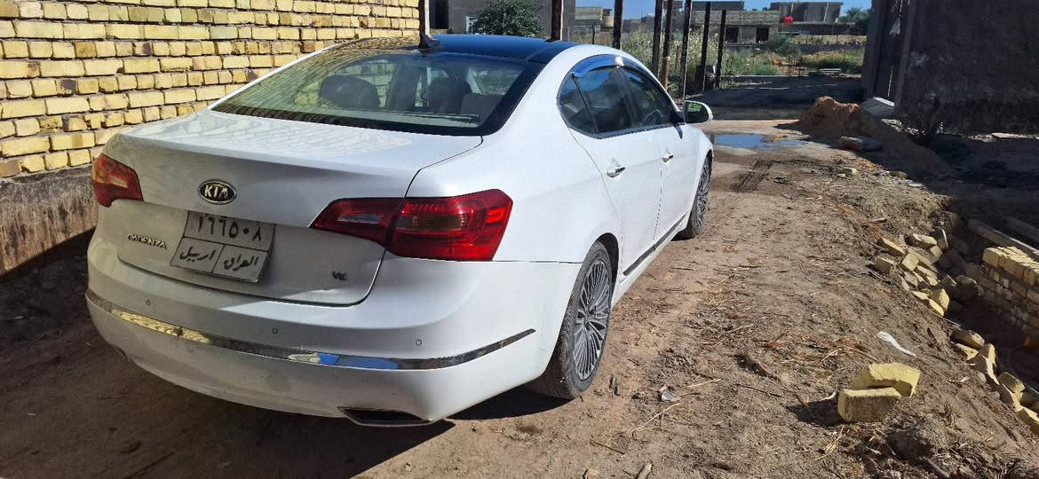 ٢٠١١ فول مواصفات 
وارد خليجي دوش 
مكاني الحله 
رقم التلف*********** $ 
99$وبيه مجال 
الحادث قطعه وحده جاملغ فقط جهة السائق
