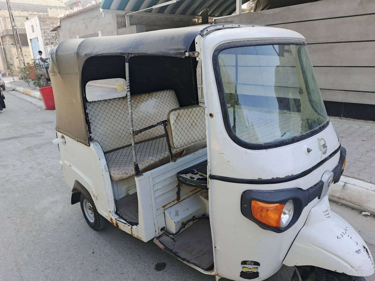 سلام عليكم
تكتك بياجو مديل 19 
سعر مليون 250 وبيه مجال
لستفسار ***********
