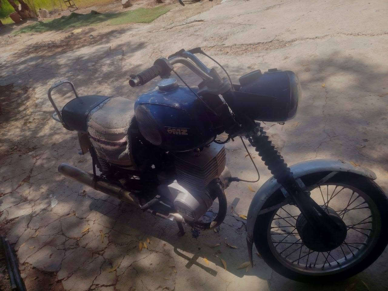 سلام عليكم
دراجه MZ81 للبيع 
***********
