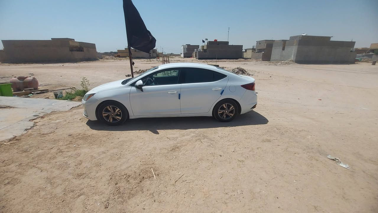 النتره  2020  وارد أمريكي   حادث  3قطع  2جاملق 
وبنيد بدون دواخل 
   مكانها  بل النجف
مكينه  2000دوش
السياره  خير من الله 
ماشيه 130الف
السعر       125 مجال   قليل
ه***********   
 الخاص    ماكو   
تعجبك     اتصل
