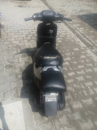 دراجه بطه ٦٠ نقصه كيج بانزين ميشتغل وكليو ميتر ميشتغل واشاير رايدله دك...