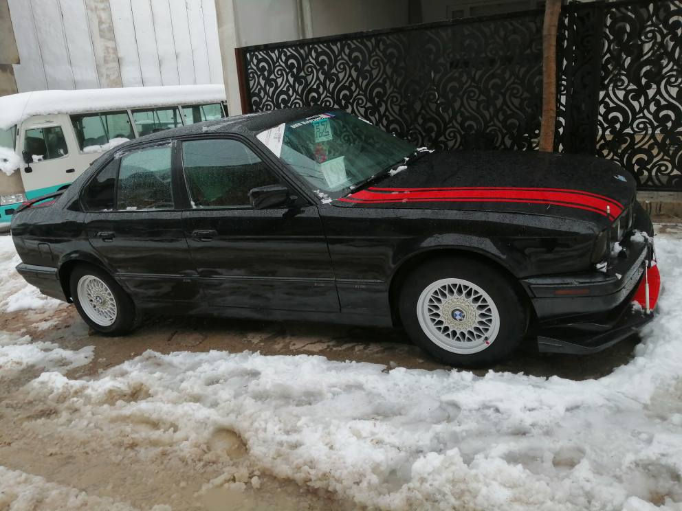 بی ئێم 520 1991
ئاڕمی سلێمانی 
چوارجام کارەبا
سڵاید
ویلا و تایەی موشەبەک لۆک
گێڕ و ماکینە بەشەرت 
کامل جوانکاری 
سعری 52 و گۆڕینەوە بە شاهینە
*********** السليمانية, العراق
