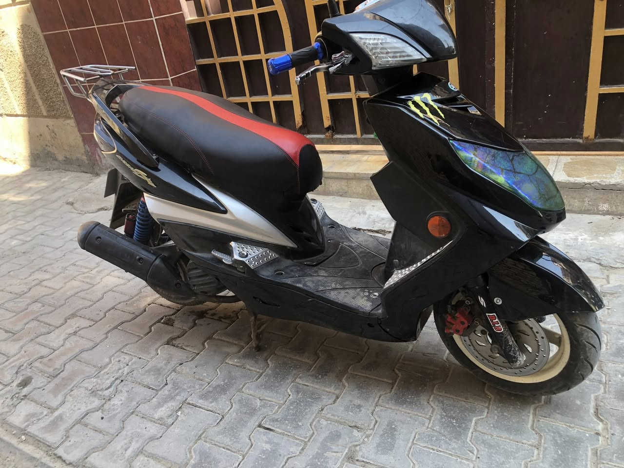 سكنس فحل كوريه مواصفات ياباني طلاعات مزوده فول 
مكينه مكفوله لا نضوح ولا صوت ولا دخان ناعمه كلش 
كفرات بلاديه 
كهربائيات كله شغاله منطول لطول حت الدشبول شغال 
دبلات تايرات لوك طسه ناعمه كلش 
سعر 650 الف بيهى مجال حك جيه بغداد كريعات استفسار اكثر اتصال ☎️ *********** مصورة فديو خاص
