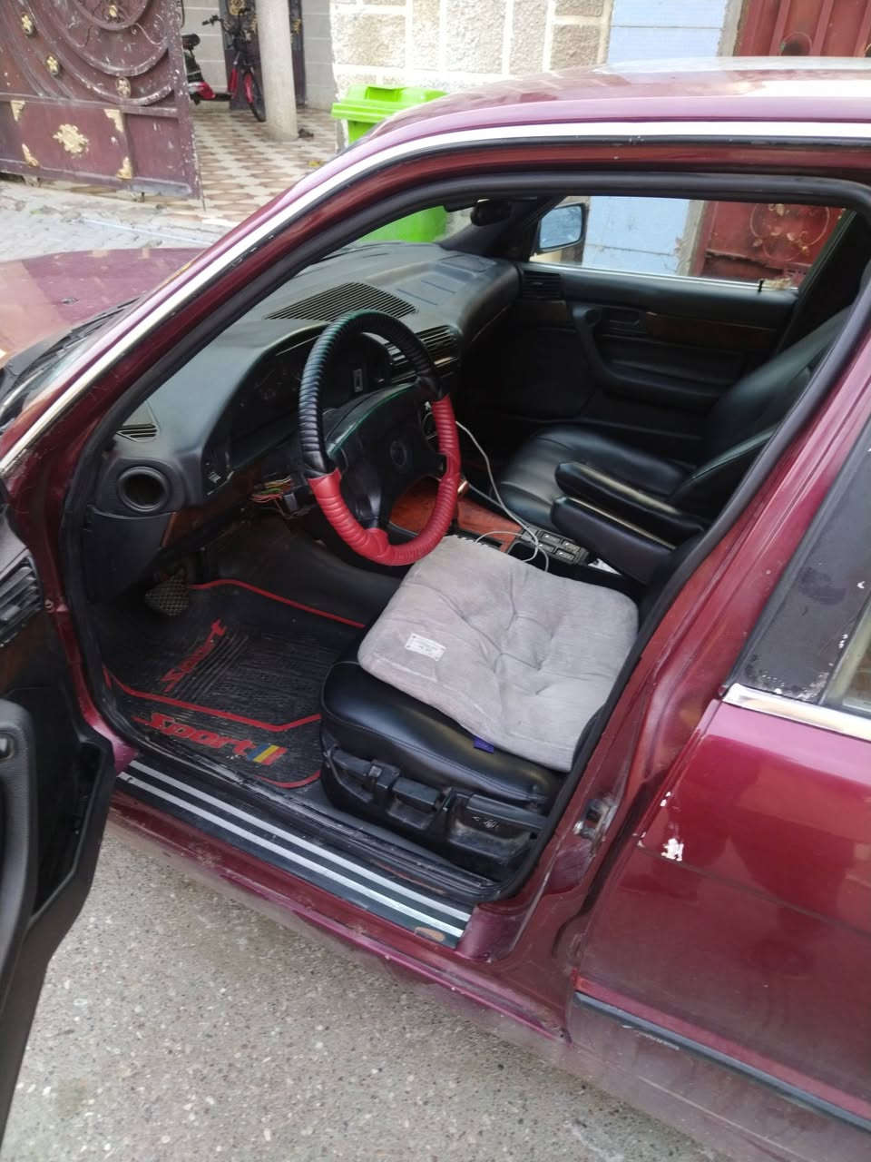 بي ام 525. صبغ عام جماليه مسكر ٢٨ رقم كركوك مكانها ديالى بعقوبه التحرير *********** 
سعر ٥٥ وبيها مجال
