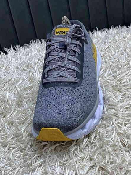 Hoka ..one one elevon running…بالەی ئەوڕۆپی مارکەی هۆکا لۆک  ئۆرجنال ١٠٠/١٠٠..ڕێژەی خاوێنی سەدا سەد..قياس ٤٢..حذاء باله اوربى ماركه هوكا لوك جديد.فقط اسم باله تيست..اورجنال اصلى ١٠٠/١٠٠ قياس ٤٢…. يوجد توصيل لجميع المحافظات ***********
