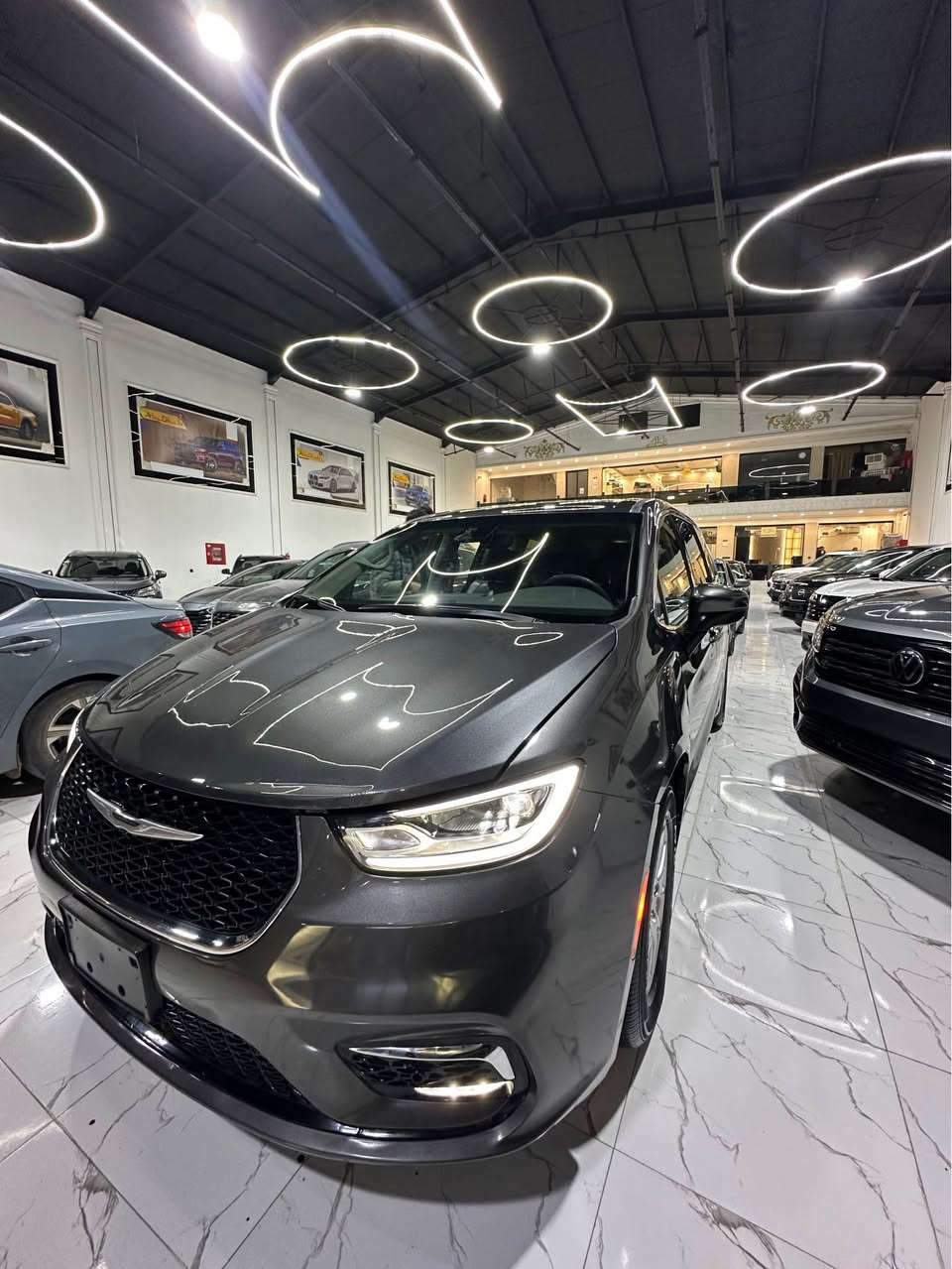 CHRYSLER pasfiga 2023 ✅📦🔥
صبغ بس جملخ سايق او جملخ ورا سايق بدون دواغل شغال
سكان هيتر
كوشن هيتر
ستيرن هيتر
كوشن كاره باي
بابين بصمه
سلندر6
حجم مكينه 3.6
راكب 7
شاشه
كاميره
حساس
رادار
ويل كروم

***********/watsapp📞📞✅ أربيل, العراق
