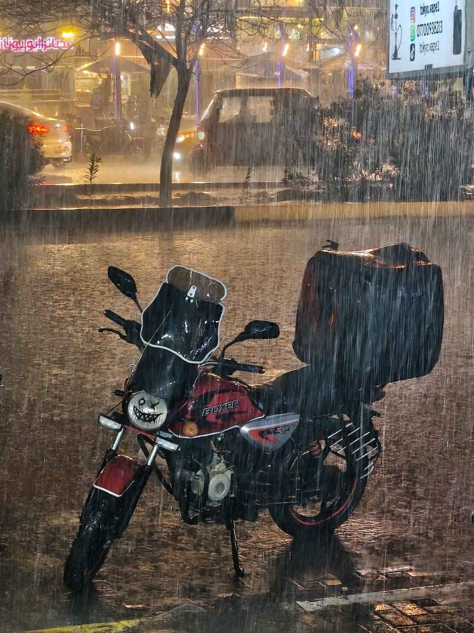 سلام عليكم بوكسر كلاسك محدث جبلي للجماليه دراجه خير من الله شلعه ومعدل مثل مموضح بالمقاطع دراجه كامله مكمله ناقصها فقط سائق نگره سلف بكل وقت أمانة الله ما تتعبك دراجه مجفته شركه بدون اوراق فقط مُكاتبه اسويلك، اكفلك سرقة عشاير واكفلك مُحرك سعرها مليون وبيها مجال ماعجبك السعر لا تعلق متواجد واتس اب مكاني بغداد 0773 155 9014
