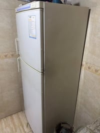 ثلاجه فول  تجميد بسعر مناسب جدا 07829709822
