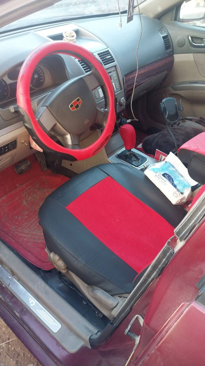 ام كراند موديل ٢٠١٣ سياره جاهزه مابيه اي نقص رقم بغداد انكليزي لبيع او مراوس حسب القناعه مكان السياره حله رقم الهاتف ***********سياره كير ومكينه نحله حجم المكينه ٢٠٠٠ كير ابو القطره المرغوب عوزه صبغ فقط
