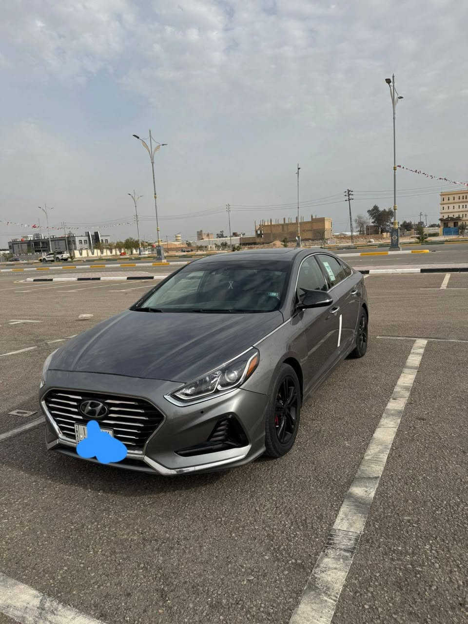 هونداي سوناتا موديل ١٨سياره فول مواصفات وارد امريكي السعر ١٢٥ وبيها مجال قليل رقم نجف مكان السياره كربلاء رقم الهاتف ***********
