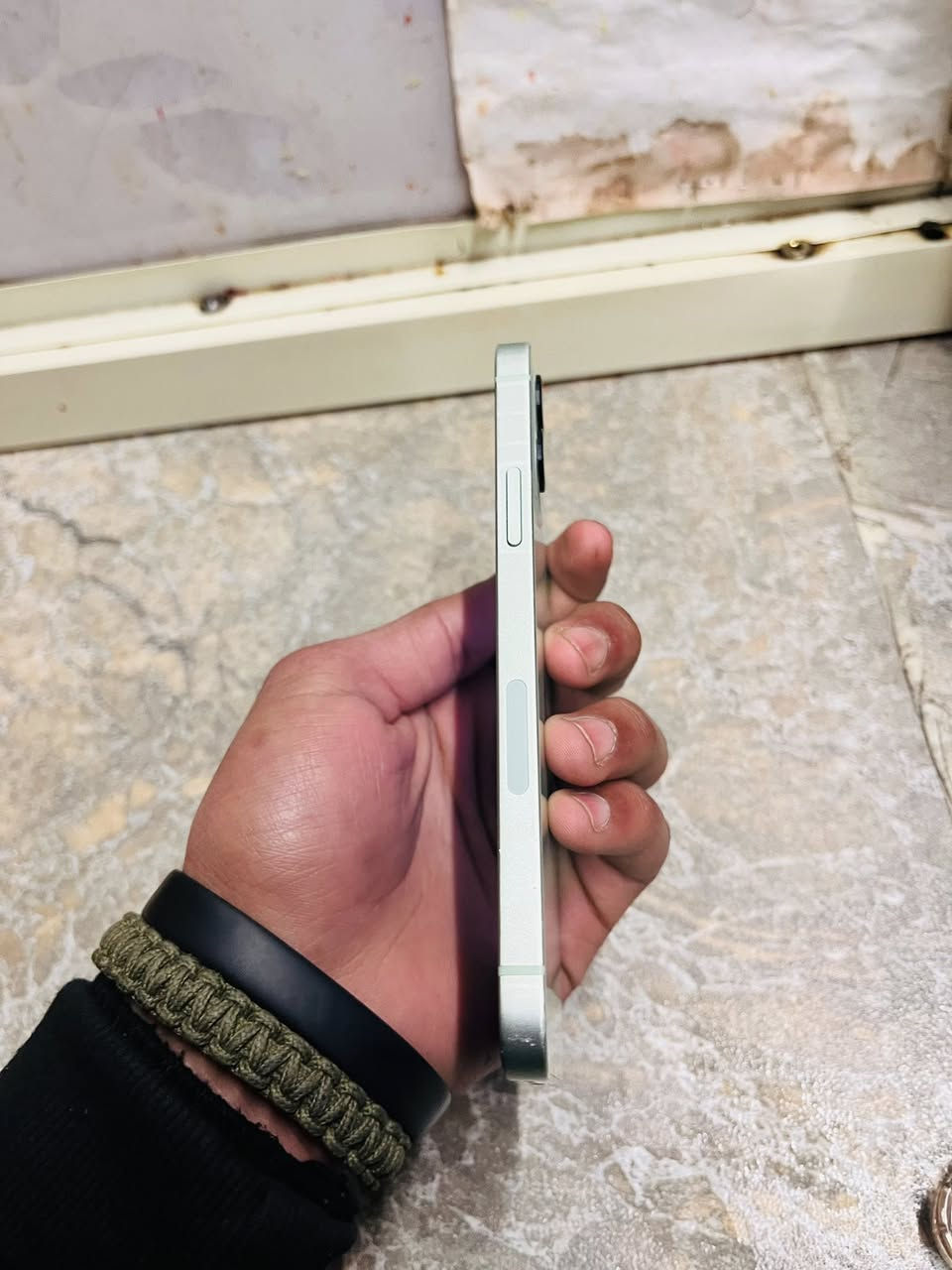 سلام عليكم ايفون 12عادي للبيع بطاريه 91ذاكره128جهاز نضافه 95/100جهاز مكفول السعر 350 وبي مجال مكاني المين الثانيه شارع المعلمين رقمي ***********
