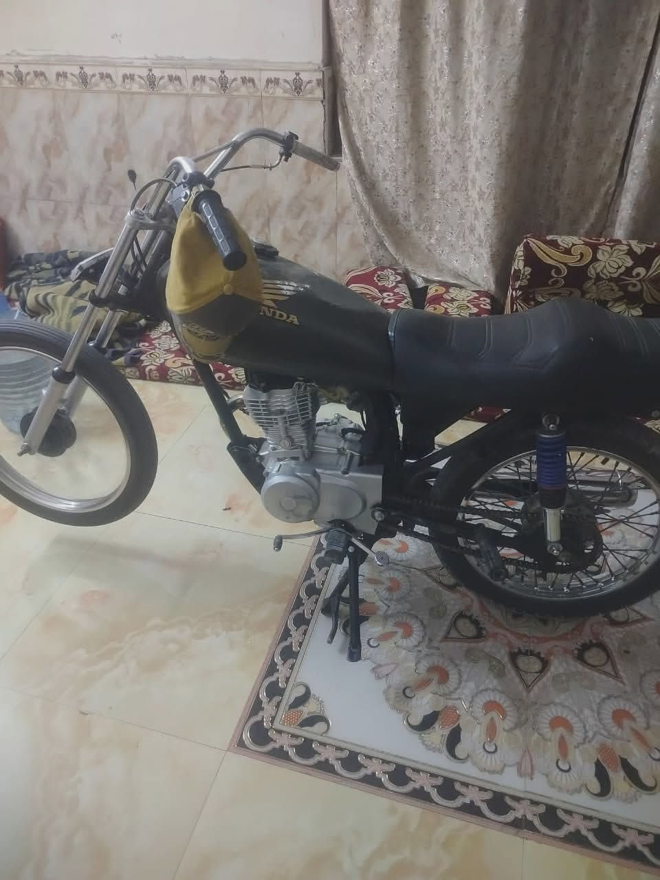 سلام عليكم دراجه سيجي نامه الاصلي  دراجه تعمير 25 شوفت عينك النضافه 475 قفل قفل كلك  كلك سعر قفل مابيها ربع   رقمي ***********
