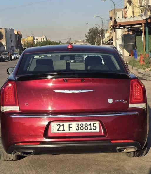 سلام عليكم 
كرايسلر اوباما c300
2016 
بدون ضرر بيهه فقط البابين اليمنه واليسره شويه بارد
فول موصفات 
بصمه تشغيل عن بعد 
بانوراما 
كشنات جلد
كشنات خلفي تدفئة امامي
كشنات خزن  كهرباء وبعد بيهه مواصفات 
محرك 3600  V6
السعر 235
العنوان حي القاهره
رقم الهاتف ***********
