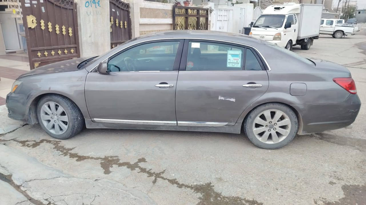 سلام عليكم من رخصه الادمن افلون ٢٠٠٧ رقم بغداد سنويه جديده لحد ٢٠٢٩ شرط تحويل كير ومكينه بشرط السياره نبيعه صبغ عام السعر ٧٨ وبيه مجال رقم الهاتف عنوان كركوك ***********
