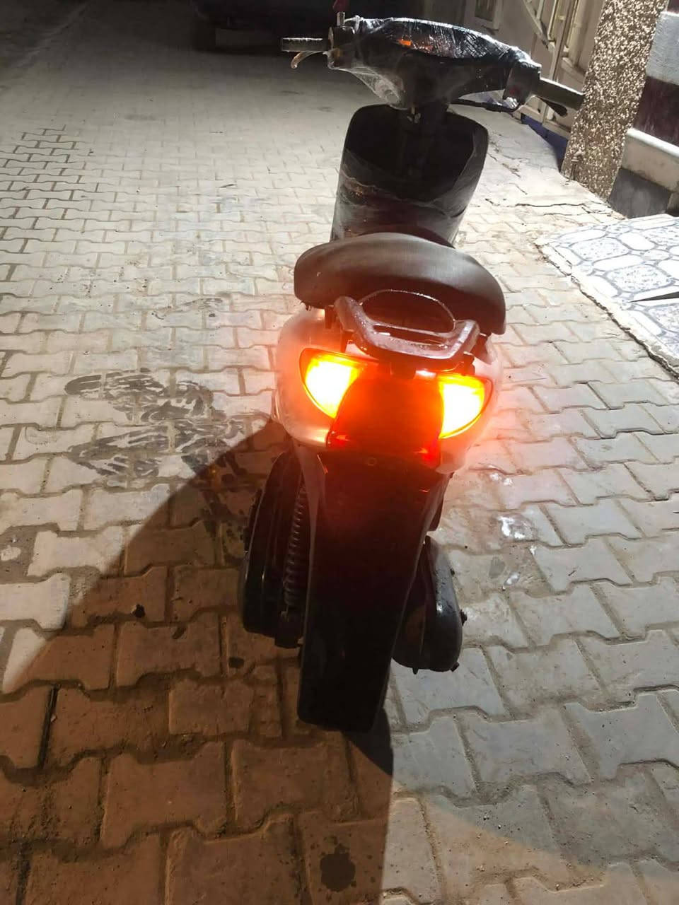 سلام عليكم دراجه للبيع دراجه حلوه شلعه ومعدل خير من الله اي نقص مابيه نكره وحده سلف هندر كله شغاله كهربائية كله شغاله مكان الدولعي شراي خاص ما متواجد مازنجر ***********
