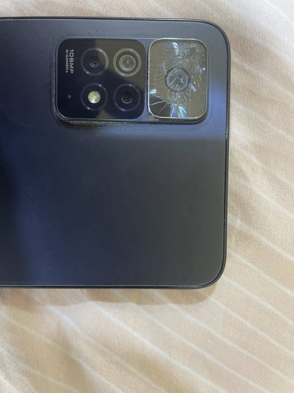 ريدمي 9برو
الشاشه مبدله وكاله 
بي فطور بالشاشه مالت الكامره الخلفيه 
جهاز نظيف وعلى الفحص 
السعر 130 
للتواصل ***********
