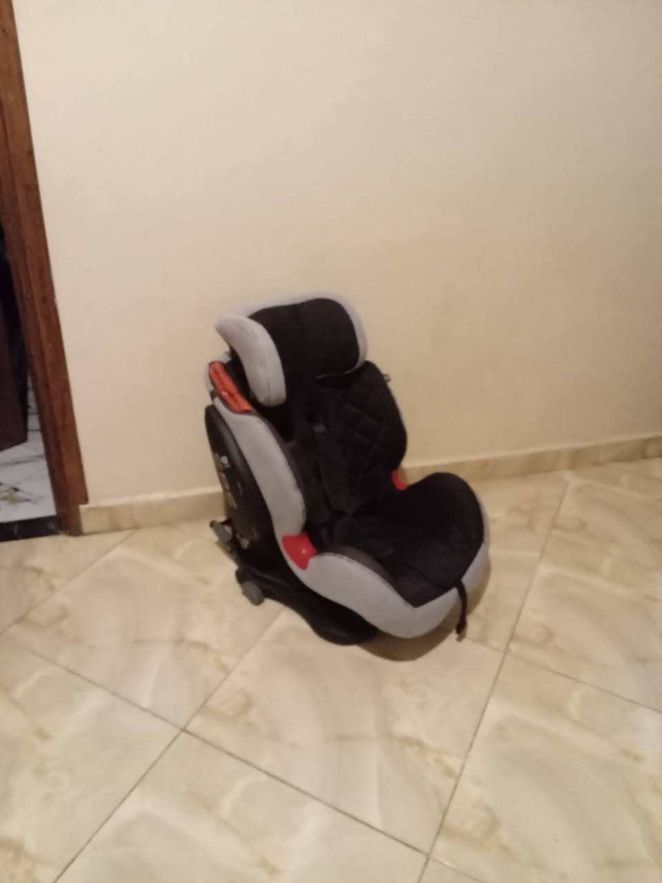 Siege isofix


**إذا كنت صاحب هذا الإعلان وتريد حذفه لأي سبب، رجاءا أرسل رسالة إلى الدعم الفني**
