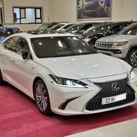 ES 300h هايبرد • ٢٠٢١ • ٩٥٠٠٠ كم