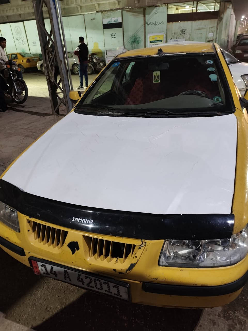 السلام عليكم سمند 2011رقم بصره دولي هزه جديده مصفره هيه وغرامه  حداديه شرط كله جديد تبريد شغال كهربايات كله شغاله لايت زنون سياره كل ضربه ماكو سنويه 2030 سعره 27ترهم مراوس  مكاني شطره ***********
