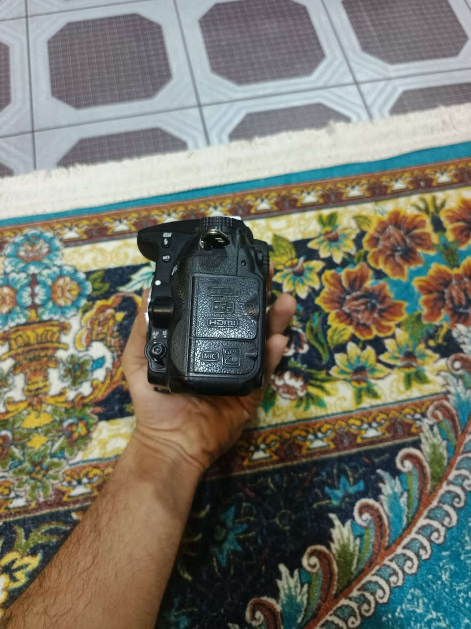 نيكون 7000D معروف بل سوك نضيفه ستخدام شخصي الله شهاد مع ملحقات جنطه حزام بطاريات 3 شاحنه السعر هاذ رقم تلفوني ***********
