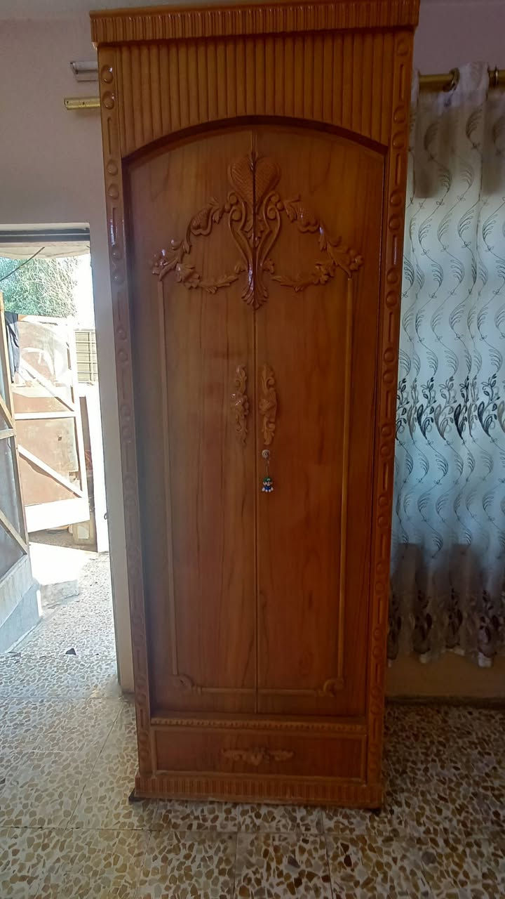 للبيع شرط جديد
***********
