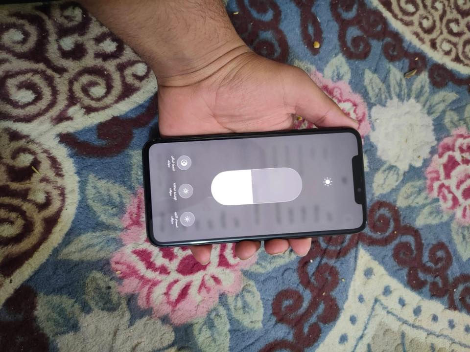 آيفون 11برو ماكس جهاز كلشي مكفول وكلشي شغال مبدل شاشه و بطاريه بس جهازي يخبل يعني ولا يشمر ولا شي عل فحص سعر200قفل *********** مكاني الأمين ثانيه
