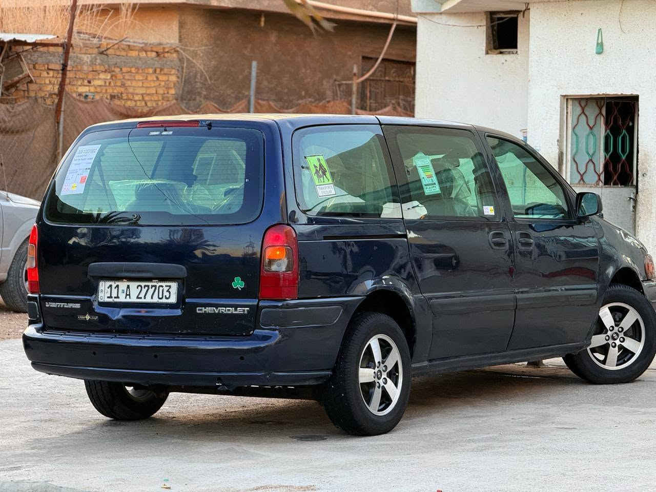 السلام عليكم سياره للبيع شوفرليت افنجر 2004 لون نيلي رقم بغداد انگليزي سنويه لل 29 مكينه 6 سلندر 7 راكب 3 قطع تبريد مكينه وكير وحداديه ستوني شادهن مال حاويه جدد تخم تاير جديد كهربائيات كلها شغاله دواخلها نضيفه مكفوله من الضربه فقط صبغ عام للجماليه اثر جراد فقط السياره نضيفه ومابيها أي نقص احلى من الصور السعر 48 بيها مجال بيع مستعجل *********** مكان بابل
