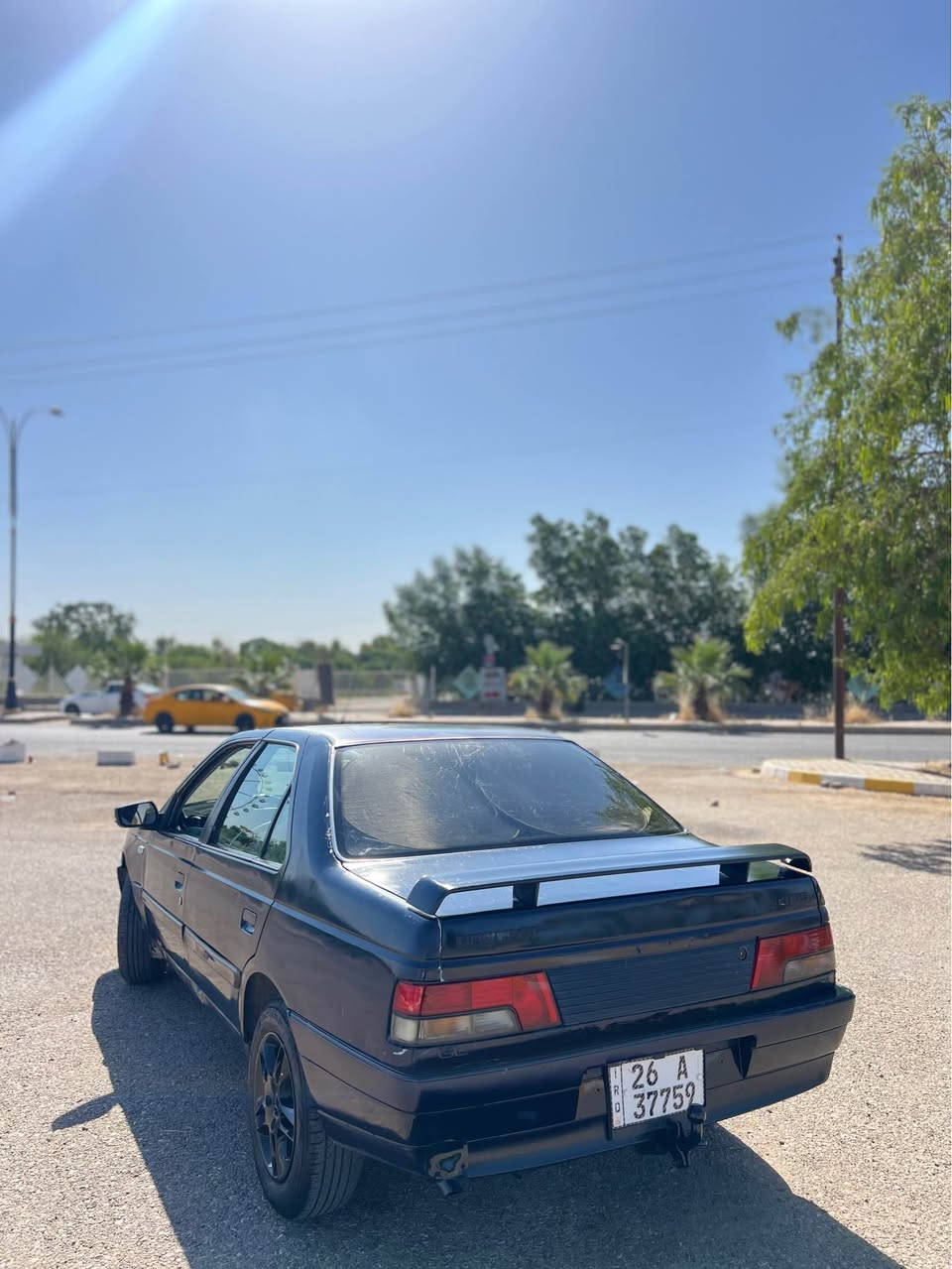 بيجو 405 فرنسي موديل 1993
كير محرك شرط بدون عيب كير عادي 
صبغ حزام جمالية بدون ضربة سقف بدون صبغ 
رقم صلاح الدين دولي بسمي تريد تحويل وكالة حاضر كوبون بنزين مقدم من زمان ويطلع بهاي الفتره 
تخم تايرات ويالة جديد صدر امامي خلفي جديد درايم شفت جديد + مرايات اشاير  + جاملغات اشاير
كشنات نظيفة جداً اني مغلفه جمالية 
سلايت جامات امامية كهرباء
شاشة ايباد + سماعات جديد 
كهربائيات كامله كلها شغالة  
السيارة جاهزه من كلشي ومصروف عليها بدون اي نواقص  السعر مناسب جداً 27 ورقة وبيها مجال بسيط كلش للشراي *********** كركوك, العراق
