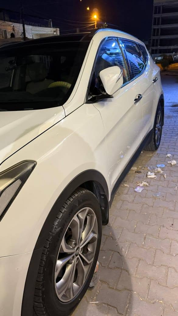 سنتافي ١٣ فول بصمه وبانوراما كشن تدفئه وتبريد الاماميات سايد بريك بصمه سته سلندر فور ويل مكفوله كفاله عامه عدا شبر صبغ بالجاملغ الامامي حتى الدعاميات مكفوله رقم بابل بأسمي لايت كهرباء بلاجكتور نقطه عمياء فول السياره *********** مكانه نجف 160 وبيه مجال
