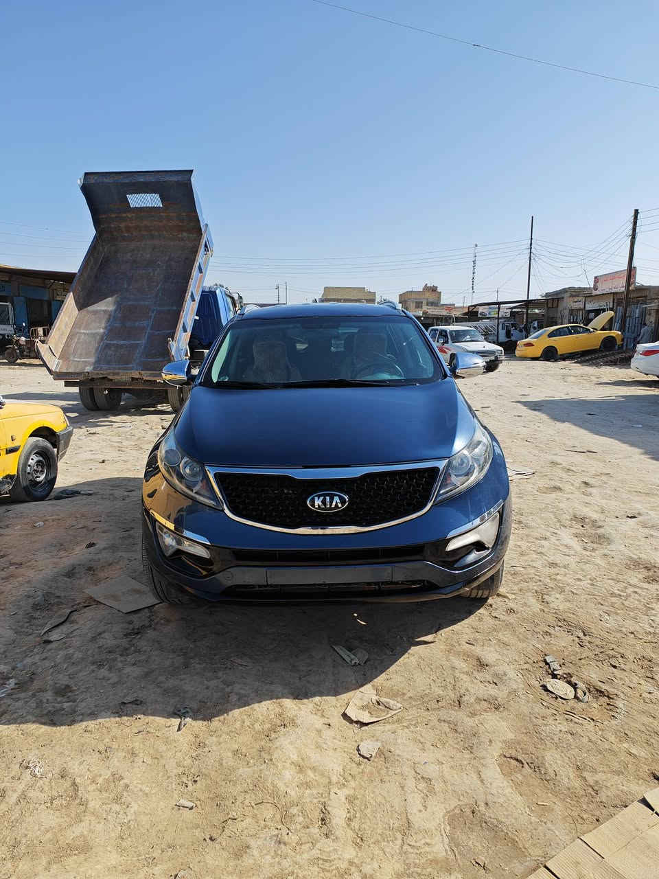 سبورتج موديل 2013 محرك 2000
رقم ذي قار انكليزي
 مكلوبه كلبه خفيفه ضرر خارجي فقط مسمكره ومصبوغه صبغ عام للبيع السعر 95 وبيها مجال قليل
العنوان
ذي قار قضاء الشطره 
رقم الهاتف ***********
