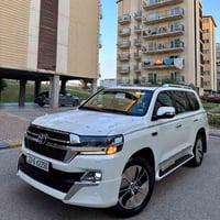 لاندكروزر GXR • ٢٠٢١ • ٥٤٠٠٠ كم
