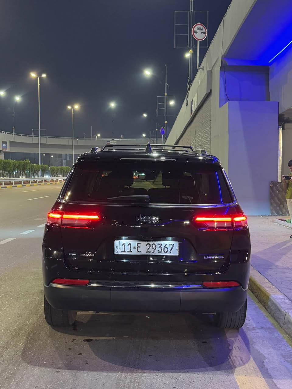 ياالله
للبيع او مراوس 

السلام عليكم جيب كراند شيروكي 2022 وراد امريكي لون اسود 

السعر 290$ 

Jeep Grand Cherokee2022 Limited 

         حجم المكينه : 3600 سته سلندر 

المسافة المقطوعة : 52 الف كيلو 

الضرر : جاملغ مصبوغ ربعه والبنيد مبدل لون يعني قطعه وحده صبغ   

          حالة الايرباك : دركه + دشبول

#مواصفاتها

1.شاشه 

2.بصمه

3. تشغيل عن بعد

4.دمام خلفي

5.كشنات جلد

6.كشن السايق ميموري

7.كشنات كهرباء

8.صندوك كهرباء

9.حساسات خلفيه

10. قطع تبريد 

11.اشاير بالمري

12.رادار امامي

13.رادارات 360

14.ثلاث وضعيات قياده

15. كشنات منفصل 

16. كير ماوس

17. نظام منحدرات

18. هيترات بالكشنات 

19.ويل كب كروم

20.لايتات لد

21.بكلايت لد

22.كشافات

23.بصمة ابواب

فول مواصفات 1/1 جاهزه مرقم بغداد تحويل ثاني يوم

تفاصيل اكثر هذا رقمي ***********  تحياتي 

مكاني بغداد الحريه بغداد, العراق
