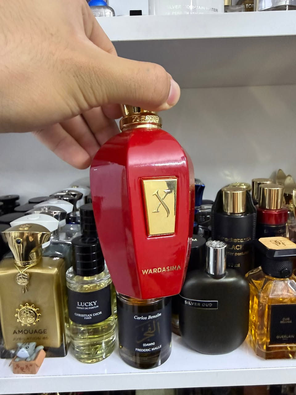 السلام عليكم
عطور للبيع اصليه والتفاصيل اسفل الصور


**إذا كنت صاحب هذا الإعلان وتريد حذفه لأي سبب، رجاءا أرسل رسالة إلى الدعم الفني**