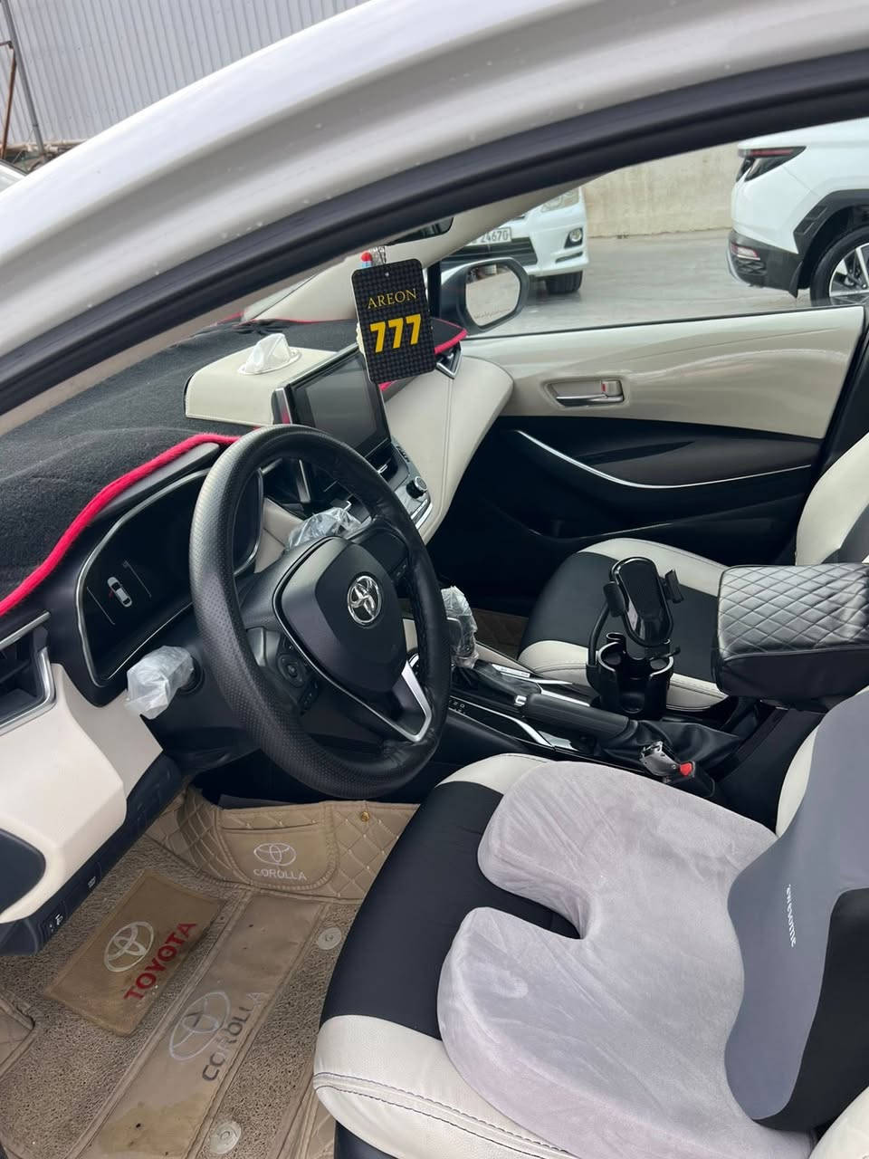 السلام عليكم
كورلا موديل 2023ساز
ماشية 40الف
بيها بارد جاملغ وباب موجود بالصور
فول مواصفات عدا الفتحة
تحويل ثاني يوم
السعر 175وبيها مجال بسيط


**إذا كنت صاحب هذا الإعلان وتريد حذفه لأي سبب، رجاءا أرسل رسالة إلى الدعم الفني**