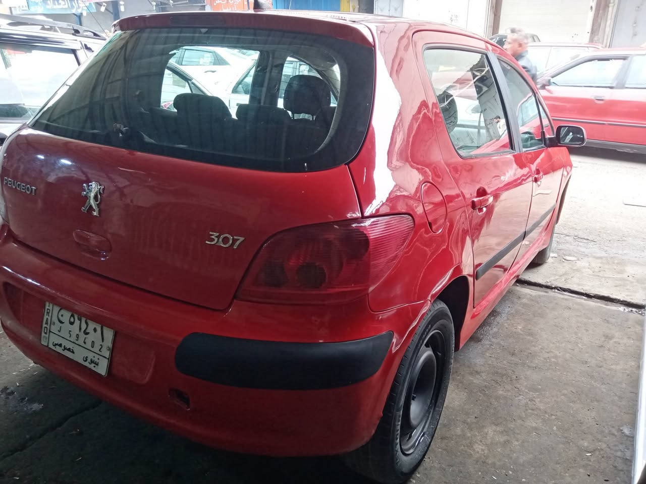 ب
بيجو2005رقم نينوى ألماني سنويه 27محرك كير شرط طخم جديد تبريد شغال مصبوغه عام كير عادي
االسعر٣٥ بيها مجال بسيط
***********
