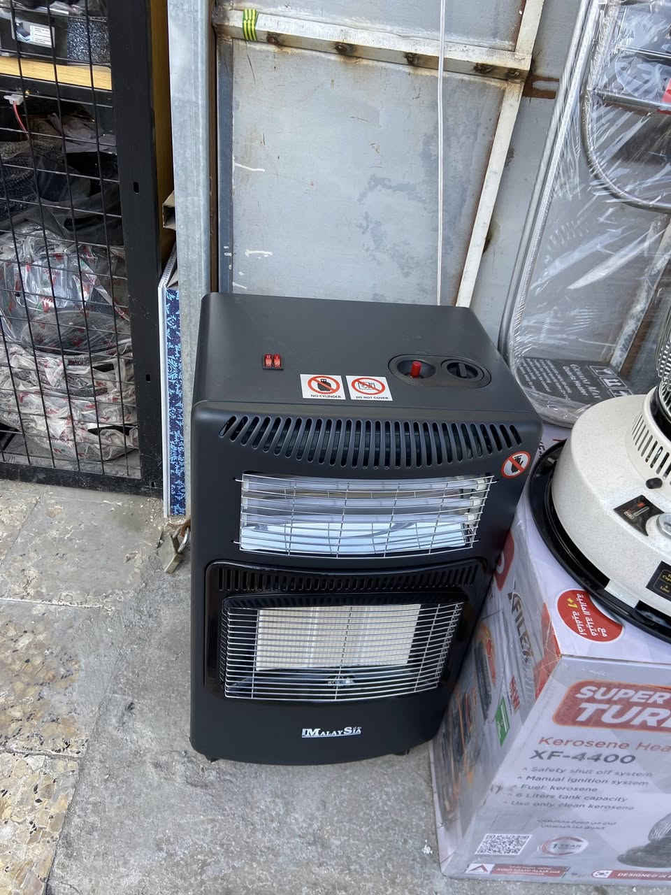 السلام عليكم اليوم وصلت الصوبة الغازية وكهربائيه والأسعار تفليش السوك ويوجد توصيل جميع المحافظات الحجز على الخاص او واتساب ***********
