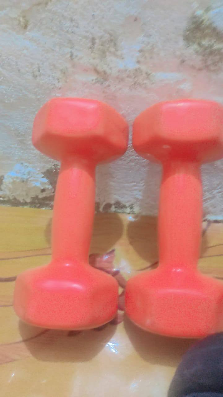 اغراض تمرين جدد السعر 150 قفل لحمر 6 ب6 يعني 12 كيلو وياهن جيس ملاكدمة وكفوف ملاكمة


**إذا كنت صاحب هذا الإعلان وتريد حذفه لأي سبب، رجاءا أرسل رسالة إلى الدعم الفني**