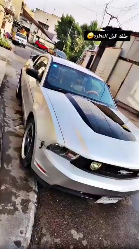 الحلوه للبيع ٢٠١٢ بريميوم
.
محرك٣٧٠٠
السيارة جديده ونصبتها تخبل
حادثها امامي بدون شواصي ولغود
وبالعراق قطعه وحده صبغ جاملغ خلف السايق
السيارة بيها نقوصات بسيطه  
تجي تشوفها اذا مو احلى من الصور لتشتري كلش معتني بيها
.
مكان السيارة اعظمية
سعرها ١١٠ 
.
***********
