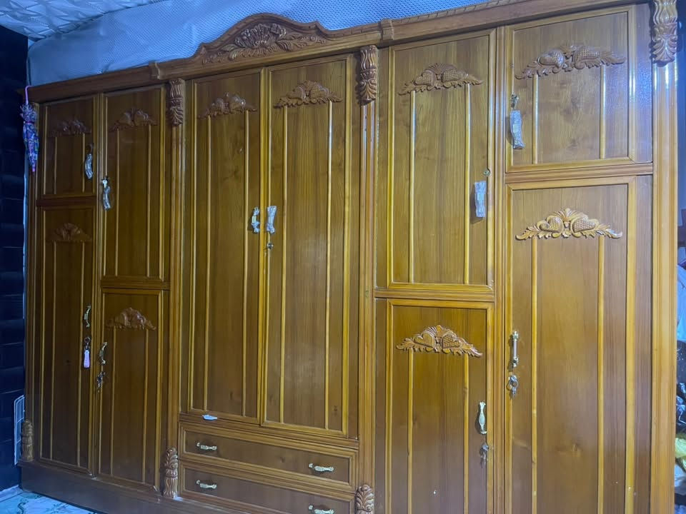 غرفه صاج للبيع السعر مليون ونص وبس مجال قليل  العنوان مدينة الصدر الرقم ***********
