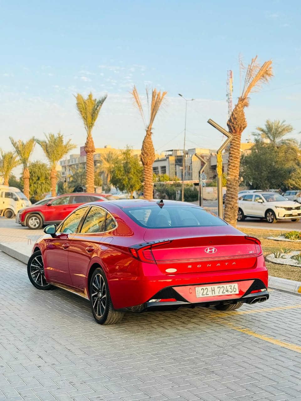 سوناتا 2020 

🔹 رقم هزة وفحص جديد
🔹 السيارة باسمي
🔹 محرك 1600 توربو 🚀
🔹 اللون أحمر مميز ❤️

المواصفات:
 • بصمة تشغيل + بصمة أبواب لمس مع ترحيب
 • تشغيل عن بُعد
 • 4 رادارات:
 • نقطة عمياء
 • تحديد مسار
 • أوتو بريك
 • قيادة آلية
 • كشنات كهرباء جلد
 • دواخل السيارة أسود ملكي
 • تبريد قطعتين + مناخ منفصل
 • شحن وايرلس + 3 مخارج USB
 • شفتات على الستيرن
 • هاند بريك دگمة + شفتر الگير دگم
 • 4 مودات قيادة
 • تدفئة كشنات
 • لايت 4 عدسات LED + حاجب إنارة نهاري
 • بگ لايت LED
 • شاشة كبيرة 10.2 إنج
 • أوتو هولد
   
🔸 أكو مواصفات إضافية غير مذكورة
🔸 بدون أي دواخل
🔸 صور الحادث مرفقة ويا الصور
خشم الجاملغ والبنيد الدواخل كلهه كفاله 
ايرباك سليم 

💰 السعر: 153
📍 المكان: بغداد 
رقم الهاتف ***********
